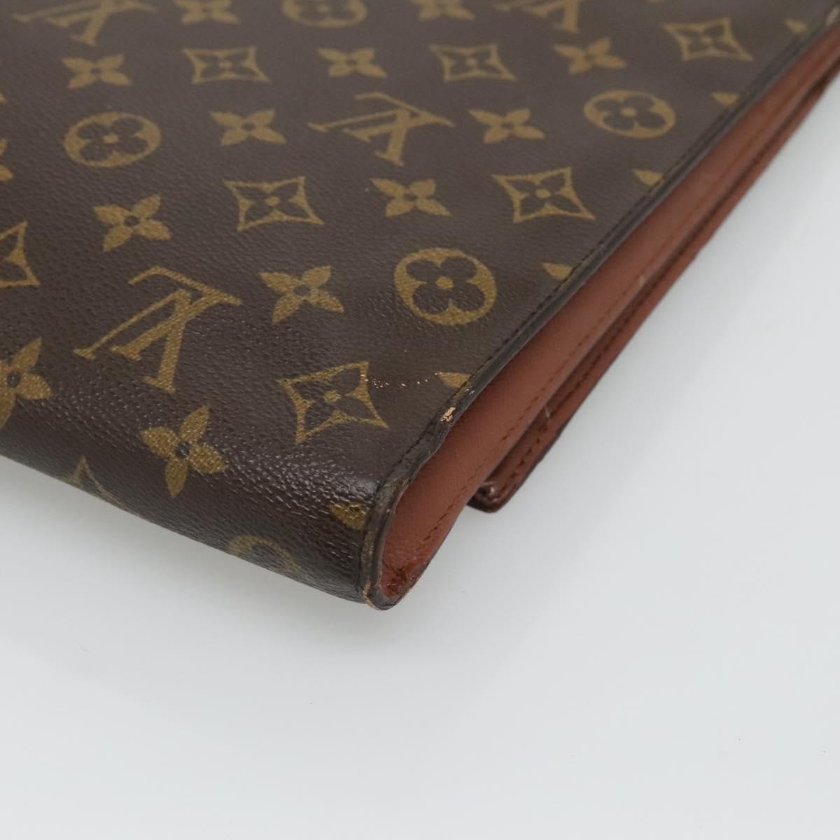 Louis Vuitton Monogram Clutch