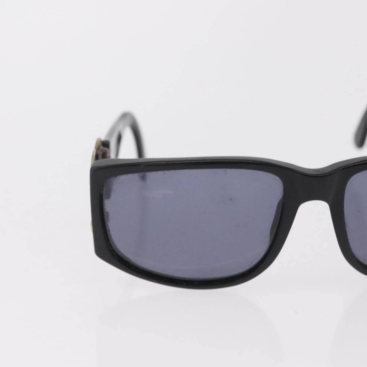 Chanel Black CC Logo Sunglasses detail