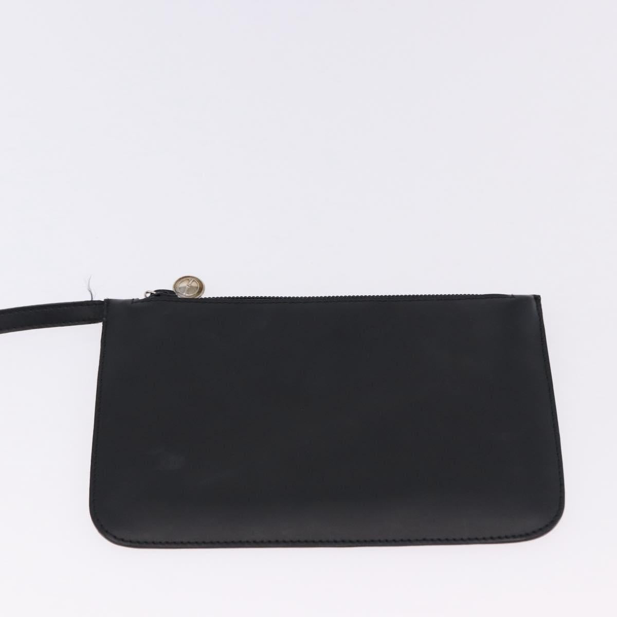 Gucci Black Leather Shoulder Bag with Silver Strap