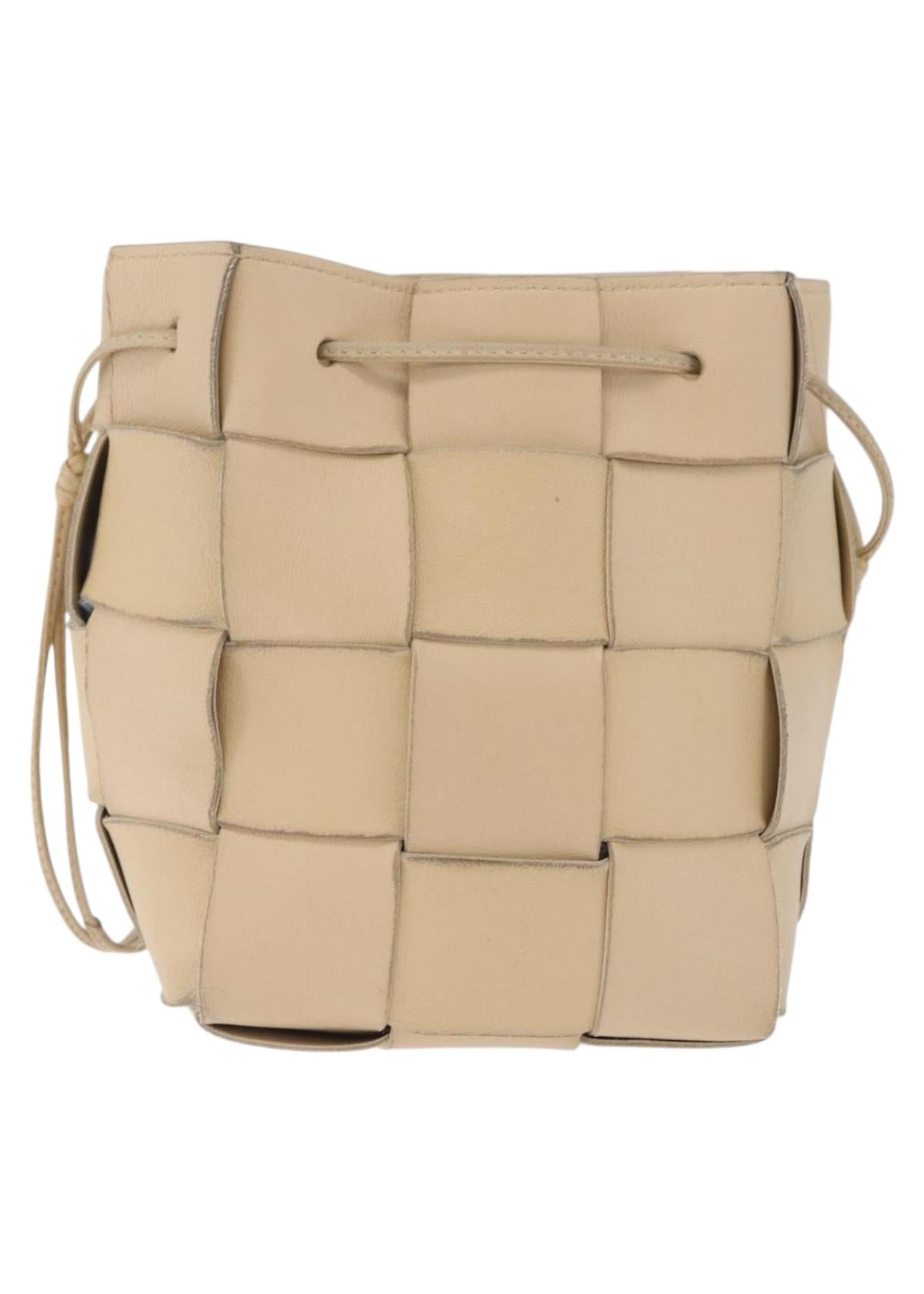 Bottega Veneta Tan Intrecciato Bucket Bag front