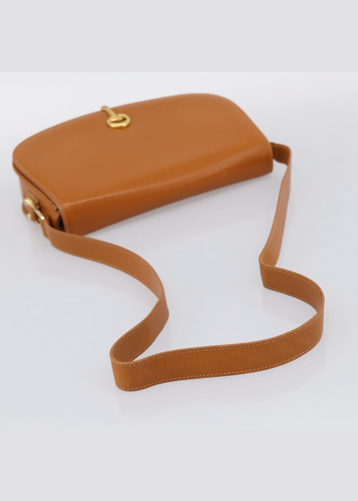 Gucci Tan Leather Horsebit Shoulder Bag strap