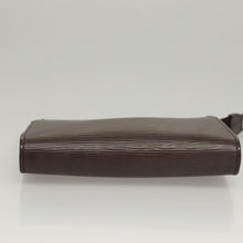 Load image into Gallery viewer, Louis Vuitton Epi Leather Shoulder Bag

