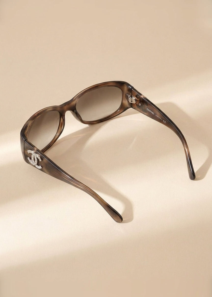 Chanel Brown CC Logo Sunglasses cover
