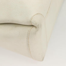 Load image into Gallery viewer, Gucci White Square Handbag
