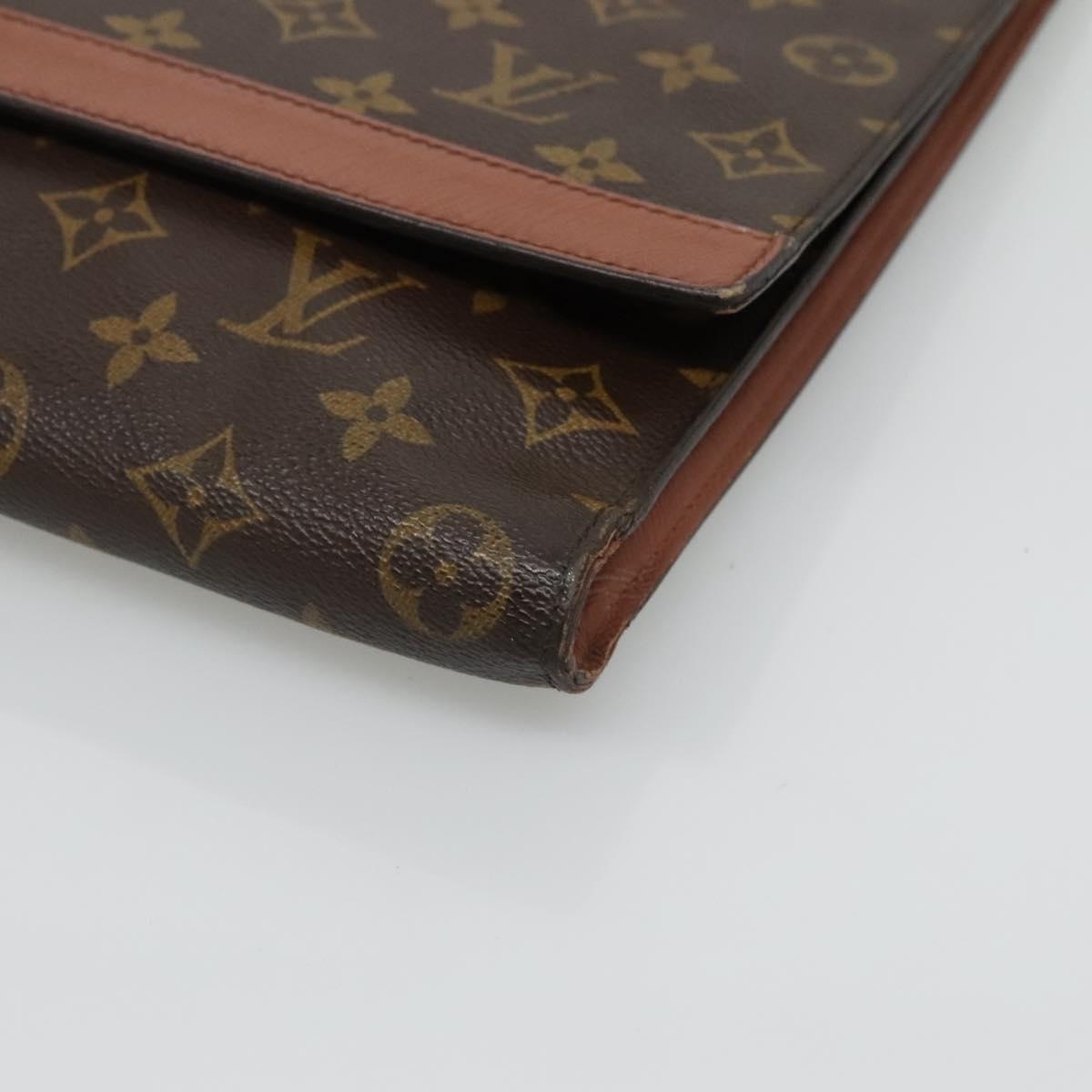 Louis Vuitton Monogram Clutch