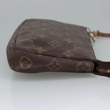 Load image into Gallery viewer, Louis Vuitton Monogram Pochette
