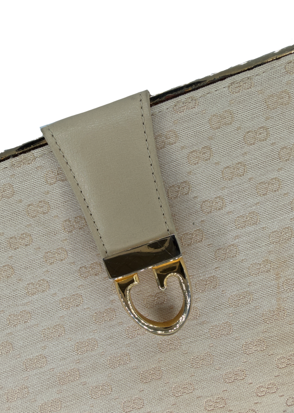 Gucci White Monogram Clutch with Chain