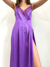 Load image into Gallery viewer, Purple Lace Midi Dress
