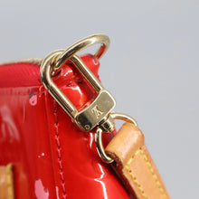 Load image into Gallery viewer, Louis Vuitton Red Vernis Pochette
