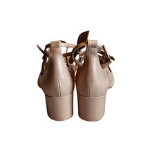 Load image into Gallery viewer, Chloe Bow Kitten Heel
