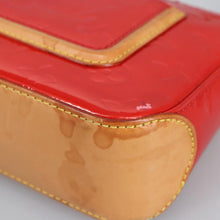 Load image into Gallery viewer, Louis Vuitton Red Vernis Pochette
