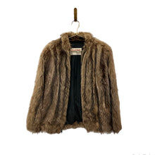 Load image into Gallery viewer, Brown Zip Up Fur
