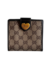 Load image into Gallery viewer, Gucci Heart Wallet
