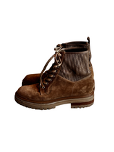 Load image into Gallery viewer, Gianvito Rossi Brown Suede Boots
