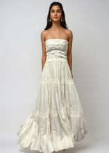 Load image into Gallery viewer, Ivory Bridal Gown
