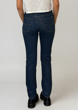 Load image into Gallery viewer, Vintage Levi’s 501 Light Wash Jeans
