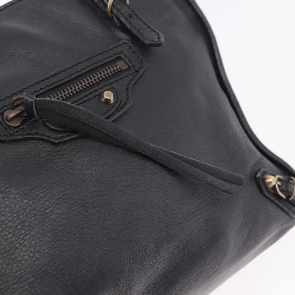 Balenciaga Black Leather Tote front pocket zipper pull