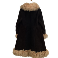 Load image into Gallery viewer, Black Shearling Coat
