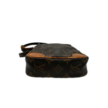 Load image into Gallery viewer, Louis Vuitton Monogram Crossbody
